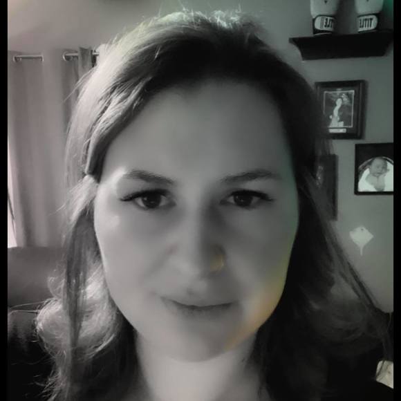 Meet your Posher, Crystal - Picture 1 of 1